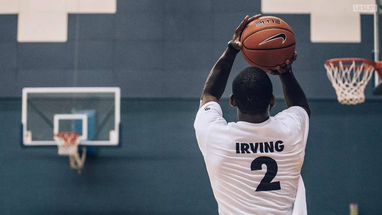 队防线的厚 队防线的厚